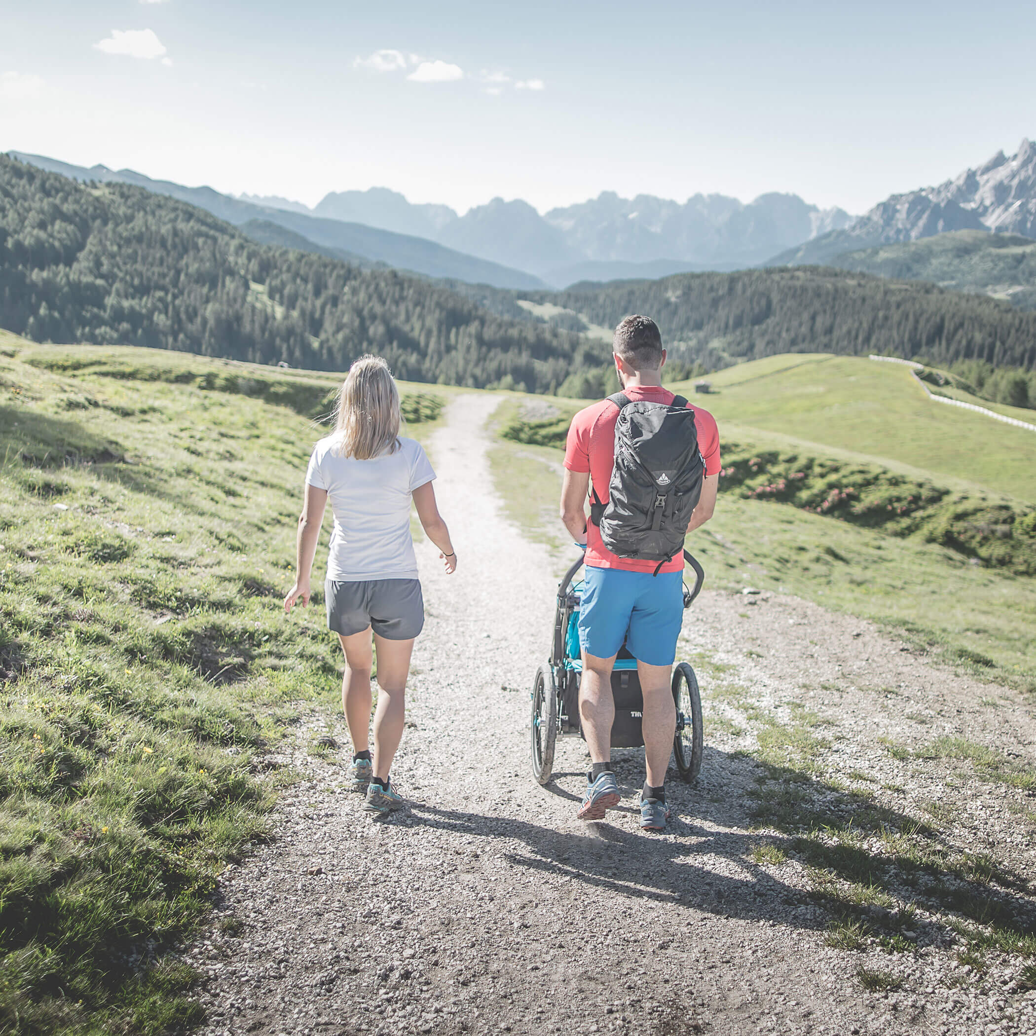 Summer active - hiking with the family